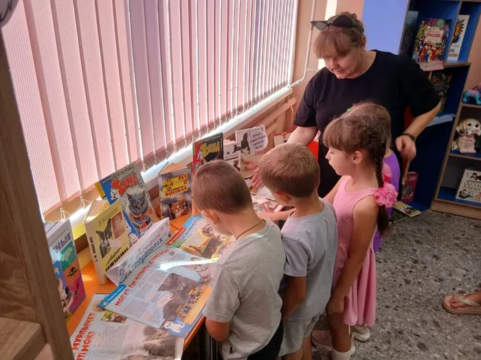 Знакомство с книжной выставкой