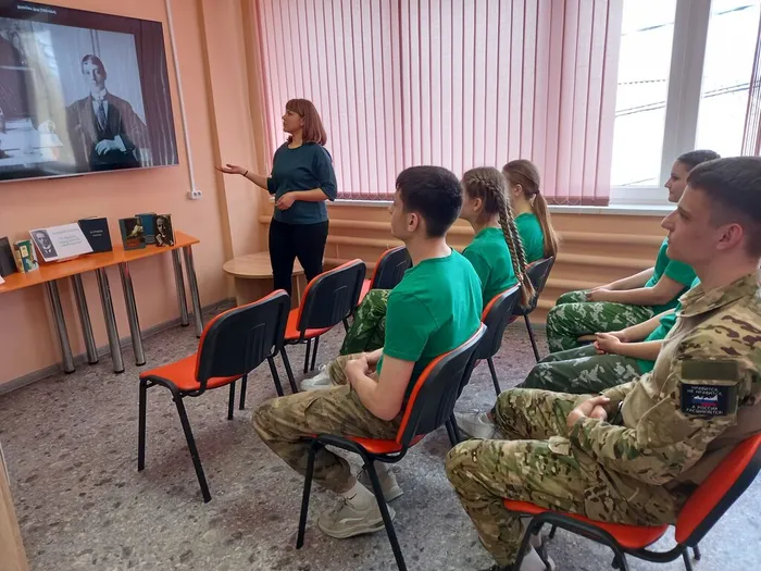 Встреча под названием Поэзия и Судьба Николай Гумилев собрала старшеклассников