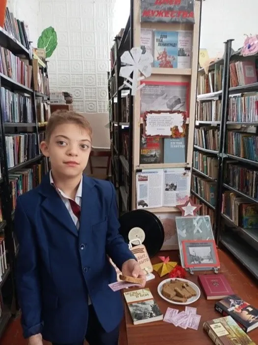 Новониколаевская библиотека. Участник Акции Блокадный хлеб