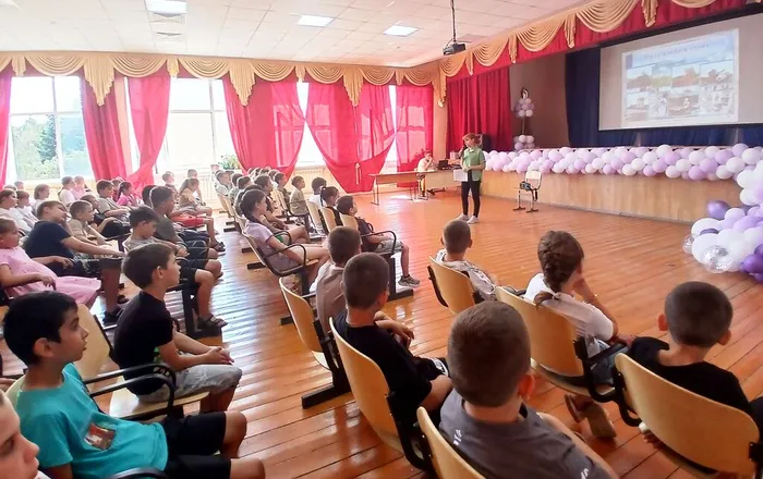 Сотрудник библиотеки рассказывает как зерно становится хлебом