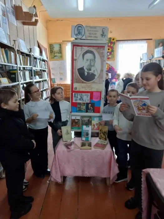 В Латоновской библиотеке