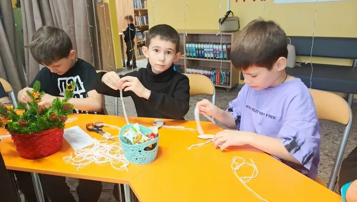 Гости за работой