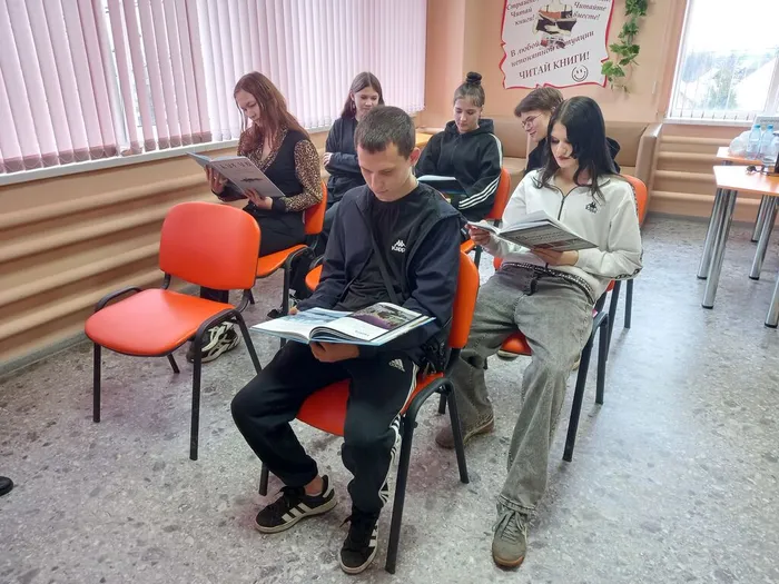 В завершение мероприятия участники ознакомились с книжной выставкой