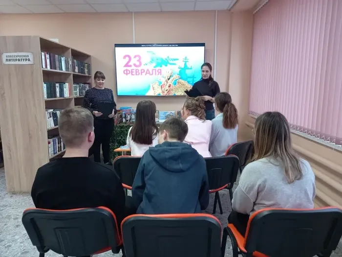 Библиотекарь дополнила обзор, рассказав о том, как важно сохранять память о героическом прошлом, изучать историю