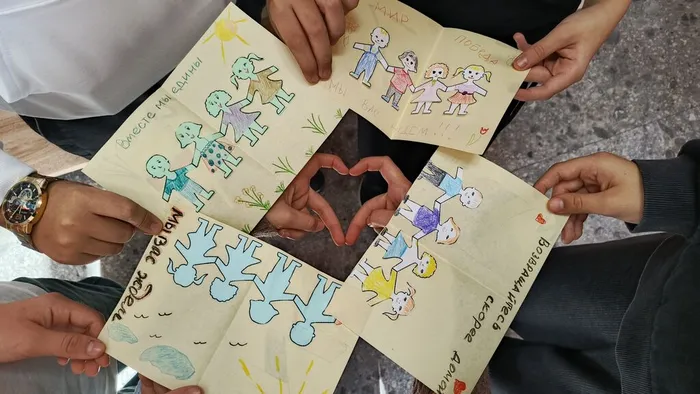 Открытки сделанные детьми к Дню народного единства