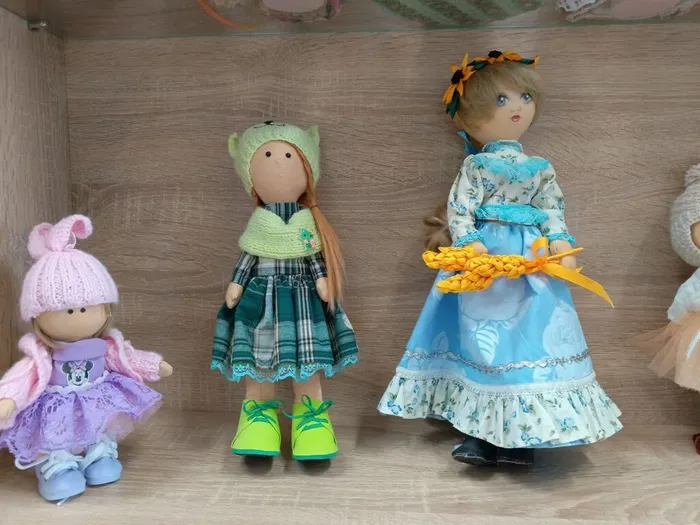 photo_5458796553414839850_y