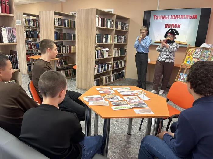 Ребята с помощью пантомимы отгадывают героя книг 2