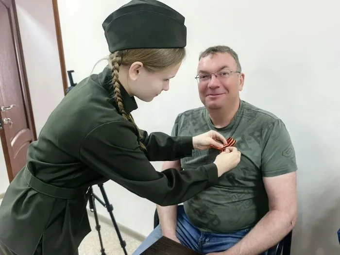 Акция Георгиевская ленточка-каждому читателю. Большекирсановская библиотека