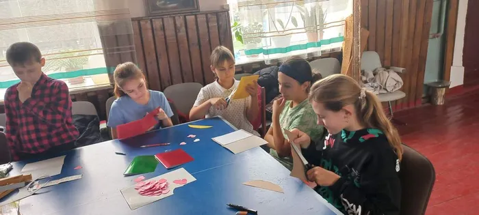 Екатериновская библиотека. Дети за работой