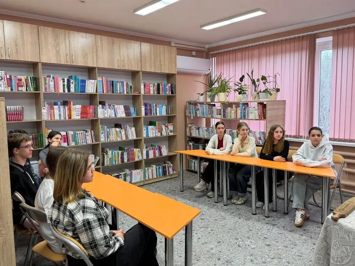 Участники квиза  Народов много страна одна