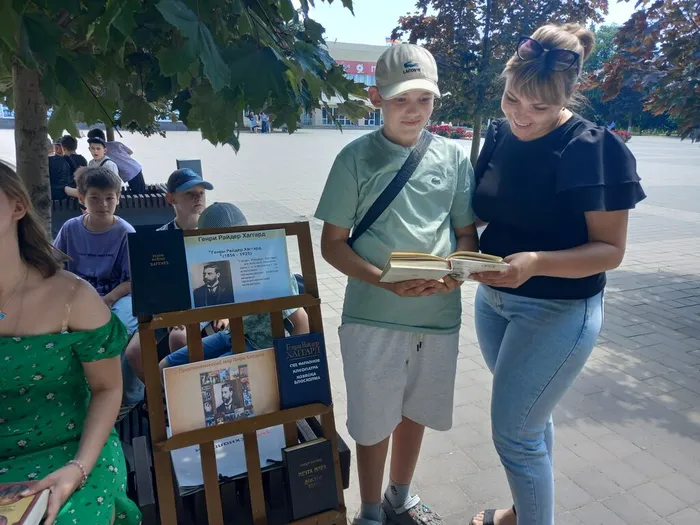 Обзор выставки позволил не только вспомнить любимые книги, но и открыть для себя новые, неизведанные страницы творчества писателя