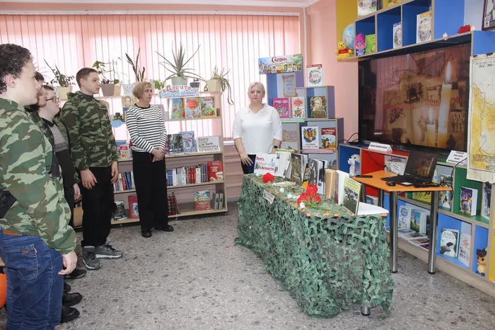 Завершилось мероприятие Минутой молчания