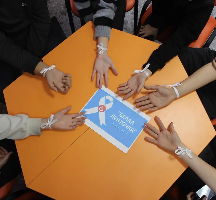 Ребята принимают участие в акции Белая ленточка
