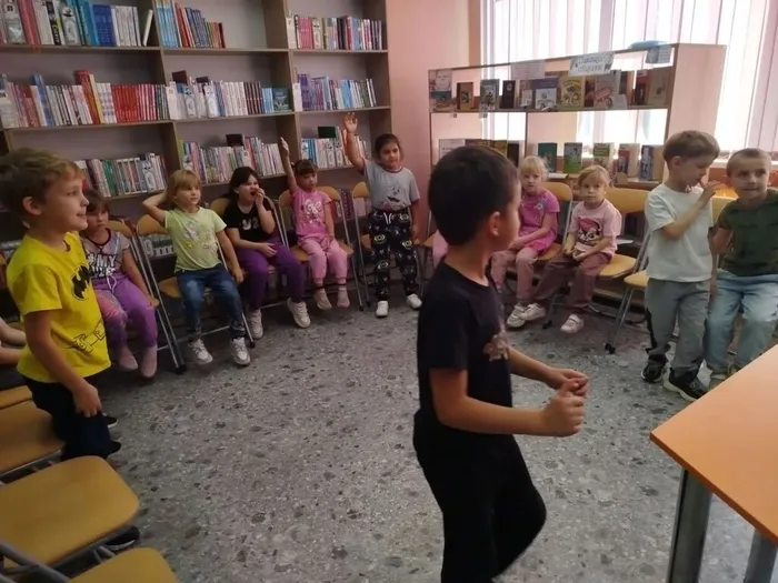 Игра викторина Покажи профессию