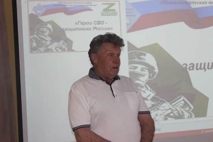 Николай Дик читает авторское стихотворение .
