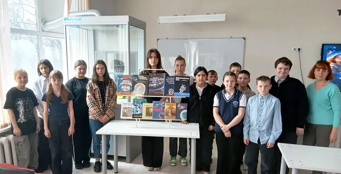 Фото класса с выставкой